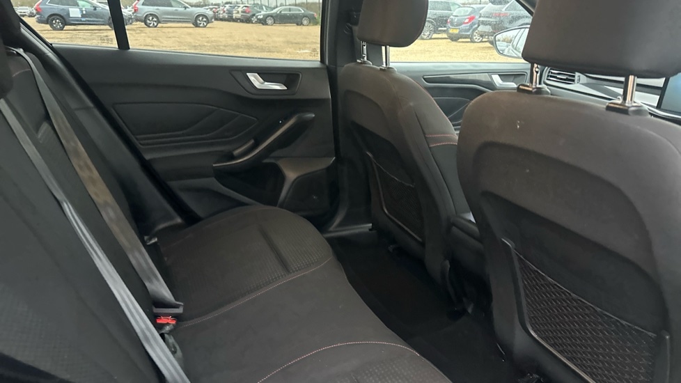 Used Ford Focus 2023 for sale - 76960233: Photo 14