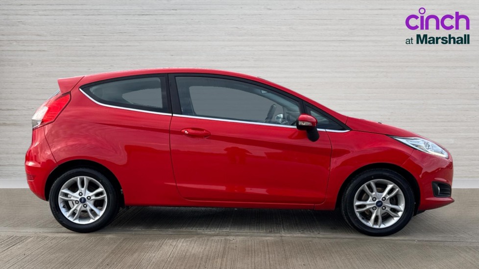 Used Ford Fiesta 2016 for sale - 76874237: Photo 2