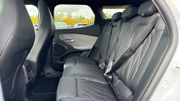 Used Ford Explorer 2024 for sale - 76086643: Photo 14