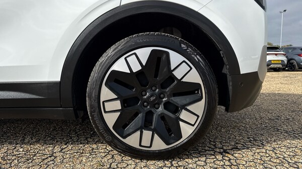 Used Ford Explorer 2024 for sale - 76086643: Photo 18