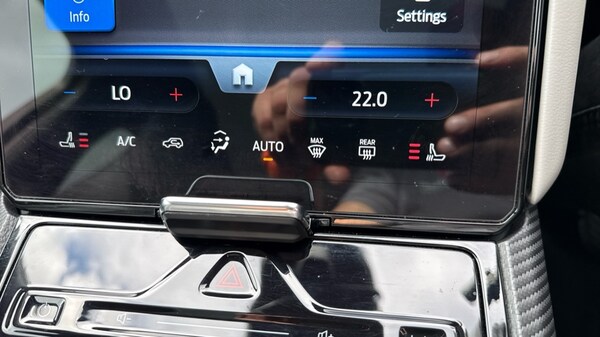 Used Ford Explorer 2024 for sale - 76086643: Photo 34