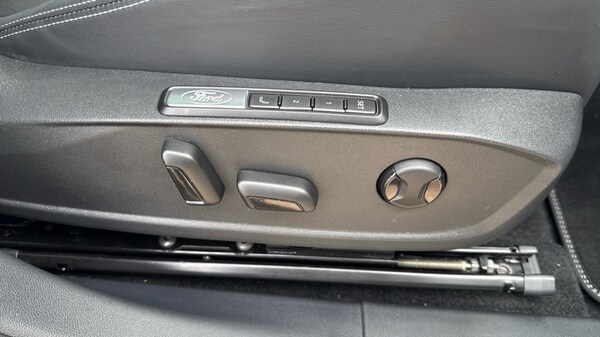 Used Ford Explorer 2024 for sale - 76086643: Photo 35