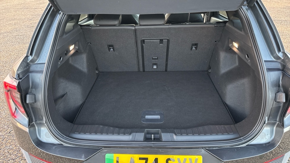 Used Ford Explorer 2024 for sale - 76873410: Photo 15