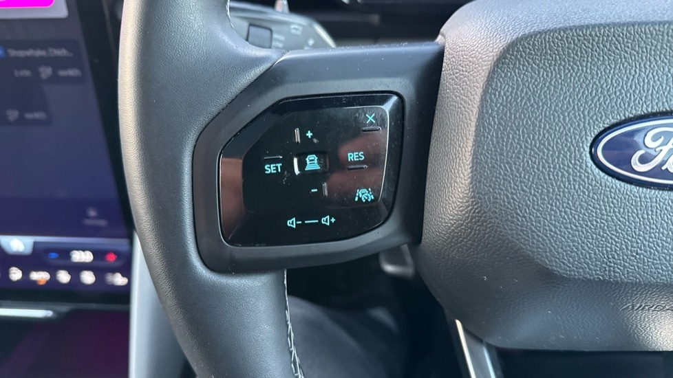 Used Ford Explorer 2024 for sale - 76873410: Photo 22