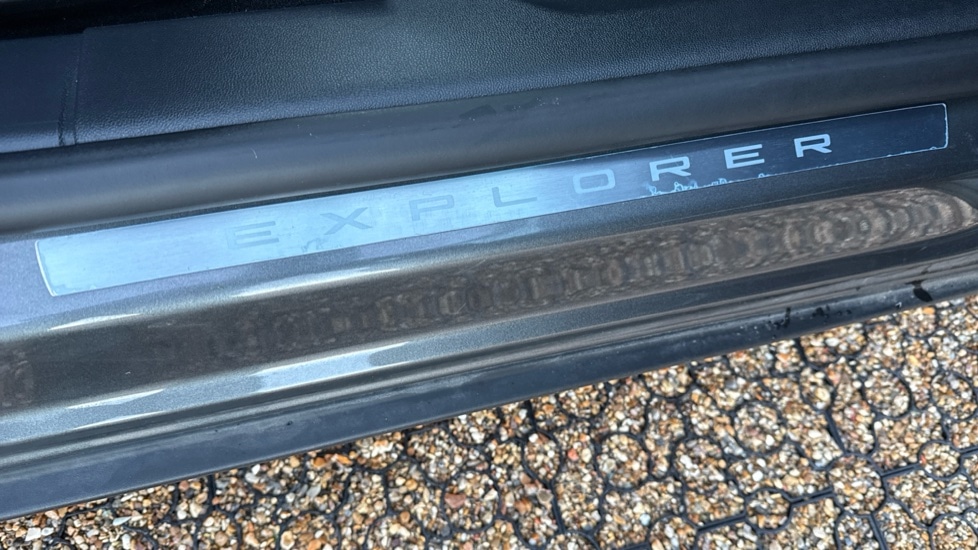 Used Ford Explorer 2024 for sale - 76873410: Photo 35