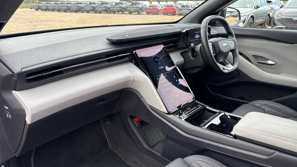 Used Ford Explorer 2025 for sale - 76241720: Photo 10