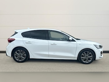 Used Ford Focus 2023 for sale - 75465609: Photo