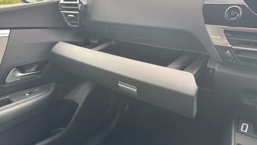 Used Citroen C4 2022 for sale - 76873911: Photo 38