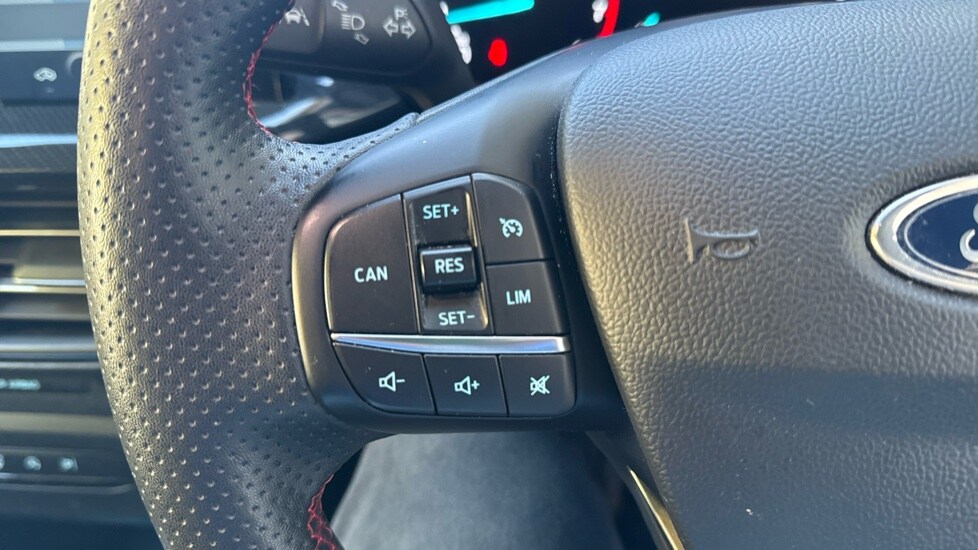 Used Ford Focus 2023 for sale - 76372881: Photo 25