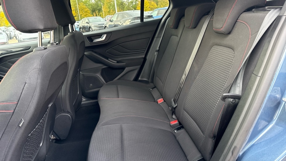 Used Ford Focus 2023 for sale - 76533927: Photo 14