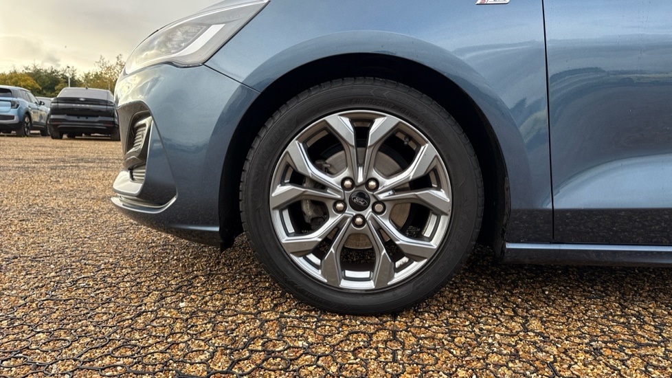 Used Ford Focus 2023 for sale - 76533927: Photo 17