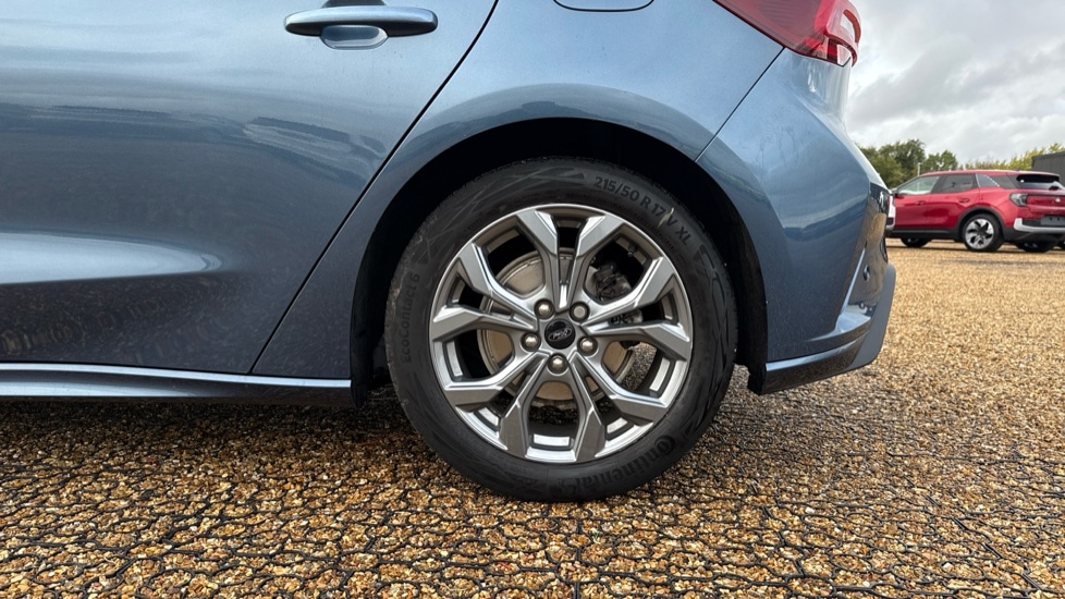 Used Ford Focus 2023 for sale - 76533927: Photo 18