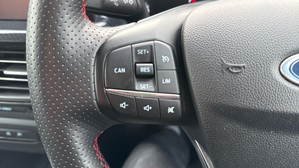 Used Ford Focus 2023 for sale - 76533927: Photo 22