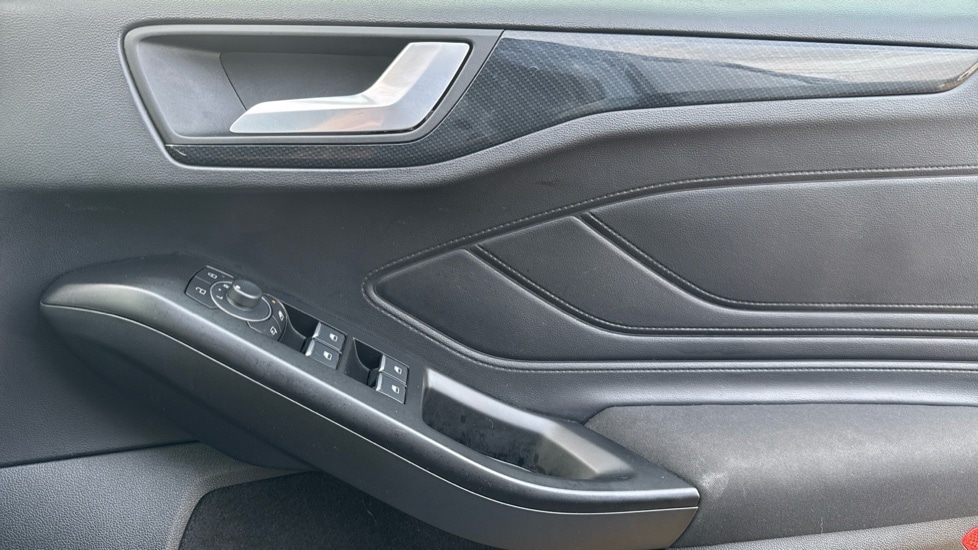 Used Ford Focus 2023 for sale - 76533927: Photo 28