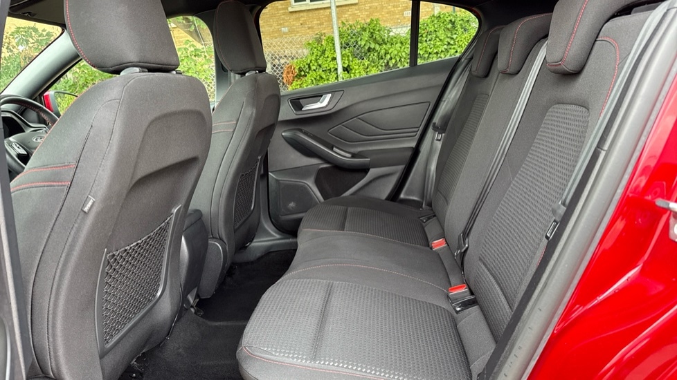 Used Ford Focus 2023 for sale - 76434998: Photo 14