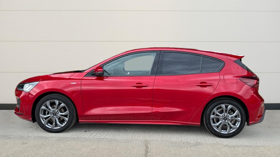 Used Ford Focus 2023 for sale - 76434998: Photo 6