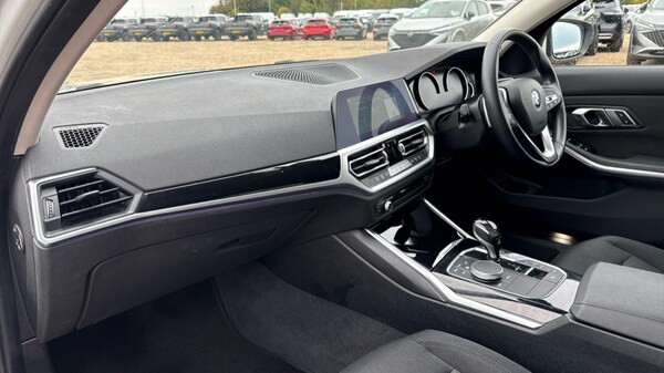 Used BMW 3 Series 2019 for sale - 76208878: Photo 10