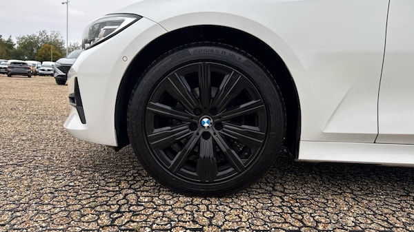 Used BMW 3 Series 2019 for sale - 76208878: Photo 17