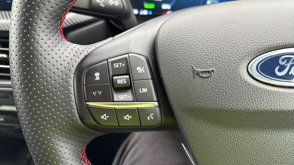 Used Ford Kuga 2025 for sale - 76355119: Photo 23