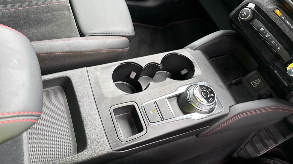 Used Ford Kuga 2025 for sale - 76355119: Photo 27