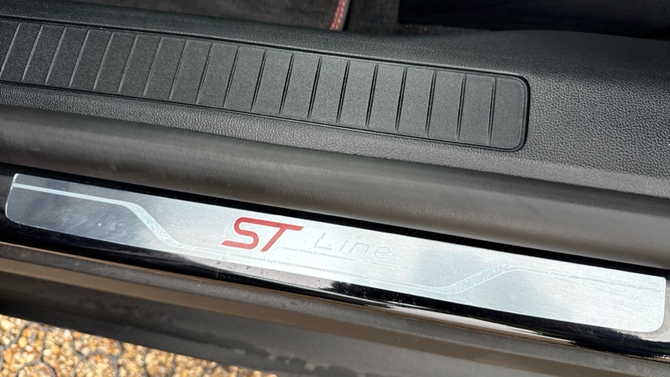 Used Ford Kuga 2025 for sale - 76355119: Photo 34
