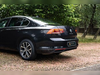Used Volkswagen Passat 2021 for sale - 79521609: Photo