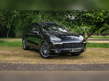 Used Porsche Cayenne 2015 for sale - 79520531: Photo