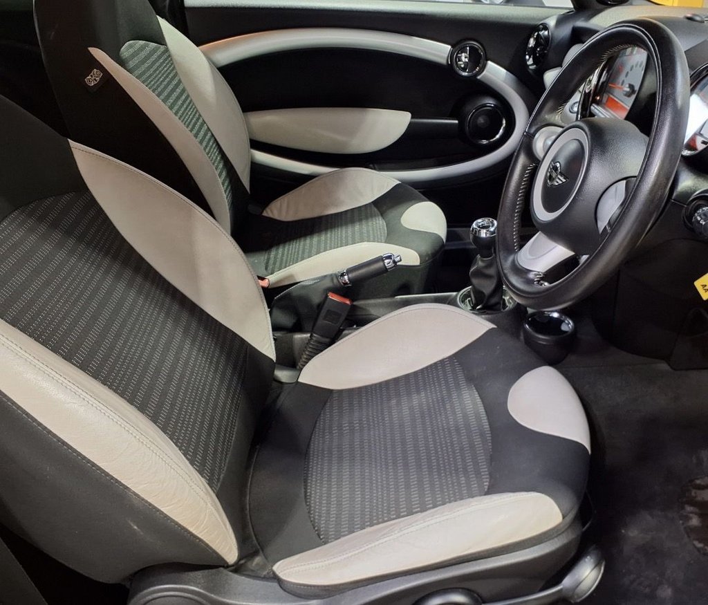 Used MINI Hatch 2009 for sale - 77660229: Photo 8