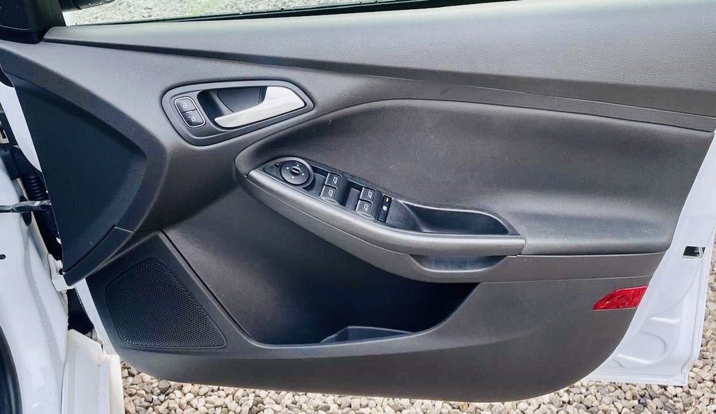 Used Ford Focus 2017 for sale - 77133618: Photo 22