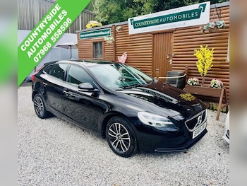 Used Volvo V40 2018 for sale - 79358594: Photo