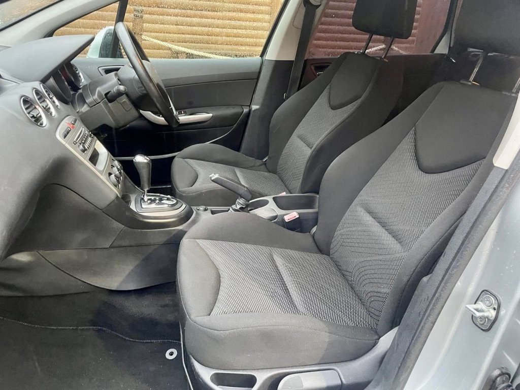 Used Peugeot 308 2010 for sale - 76986216: Photo 17