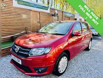 Used Dacia Sandero 2013 for sale - 78444488: Photo