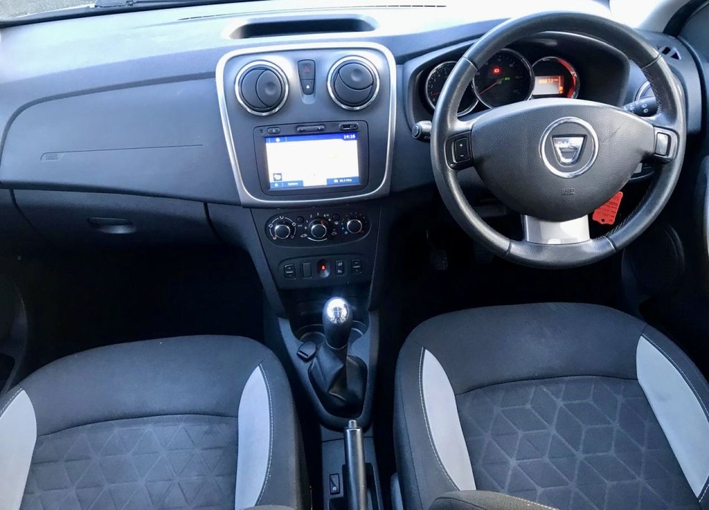 Used Dacia Sandero Stepway 2016 for sale - 77356730: Photo 13