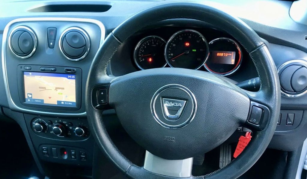 Used Dacia Sandero Stepway 2016 for sale - 77356730: Photo 18