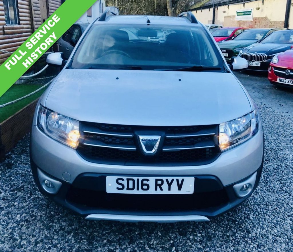 Used Dacia Sandero Stepway 2016 for sale - 77356730: Photo 2