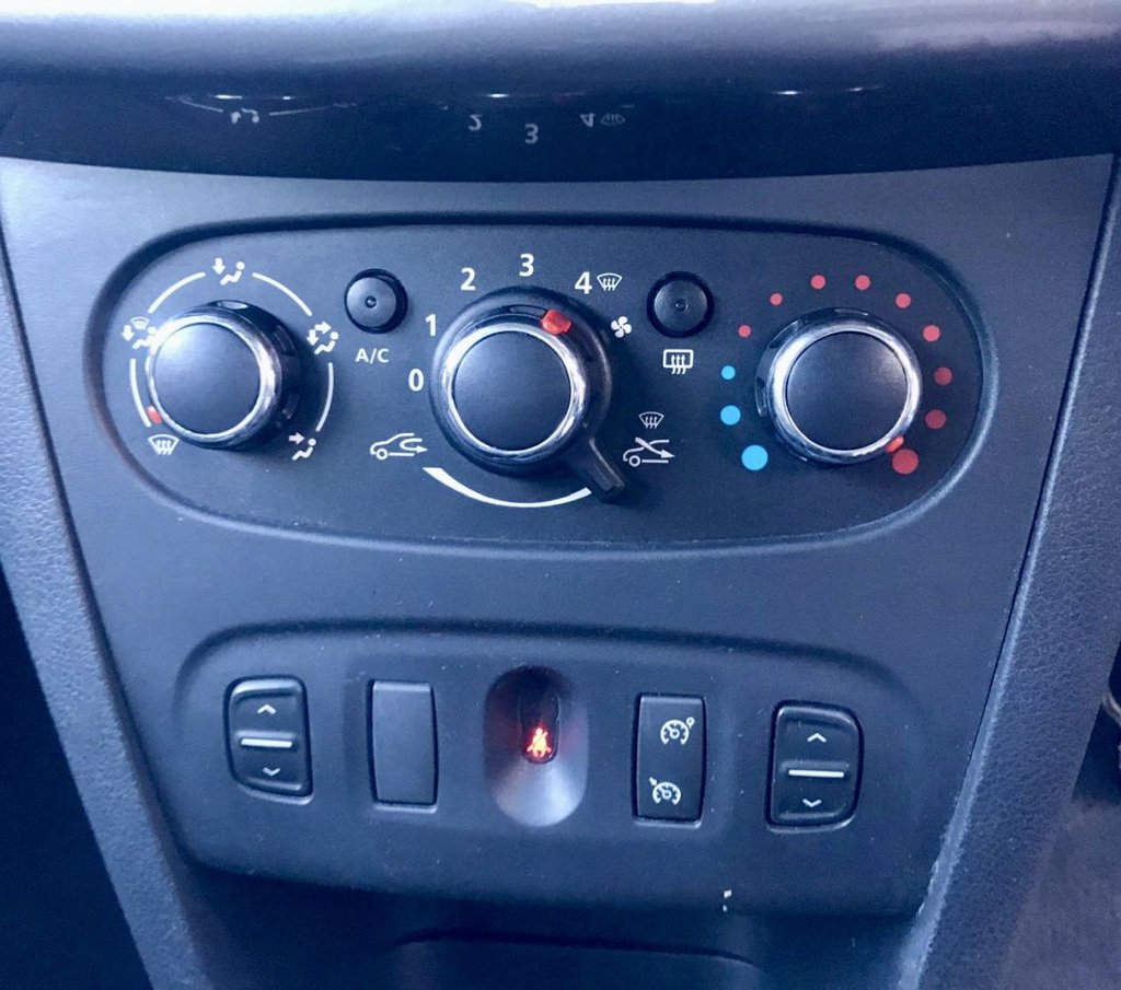 Used Dacia Sandero Stepway 2016 for sale - 77356730: Photo 21