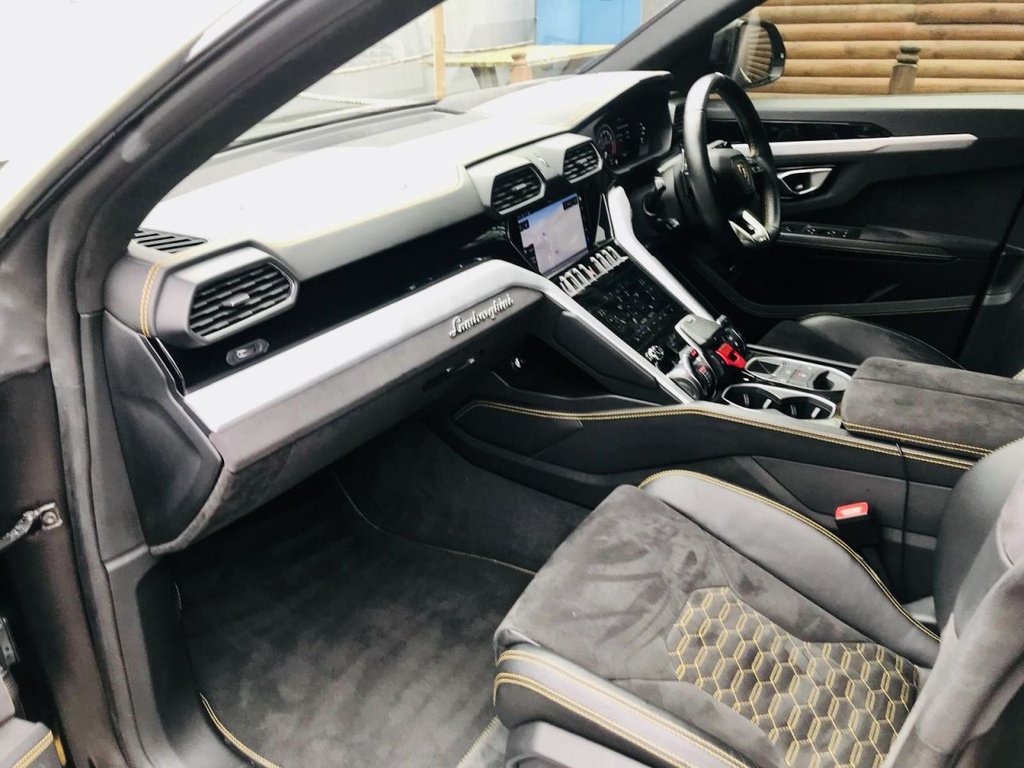 Used Lamborghini Urus 2020 for sale - 77806597: Photo 11