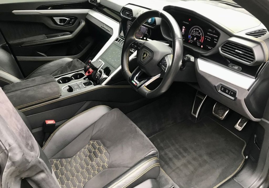 Used Lamborghini Urus 2020 for sale - 77806597: Photo 16