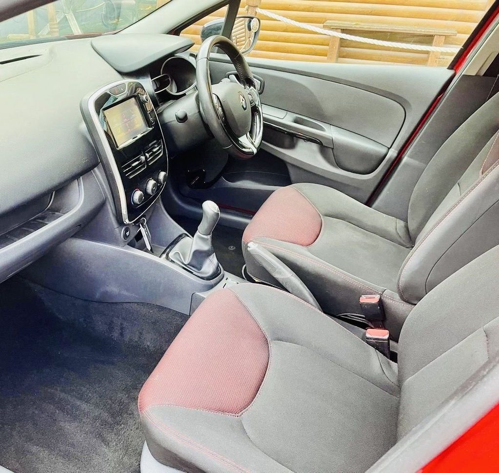 Used Renault Clio 2016 for sale - 76945648: Photo 20