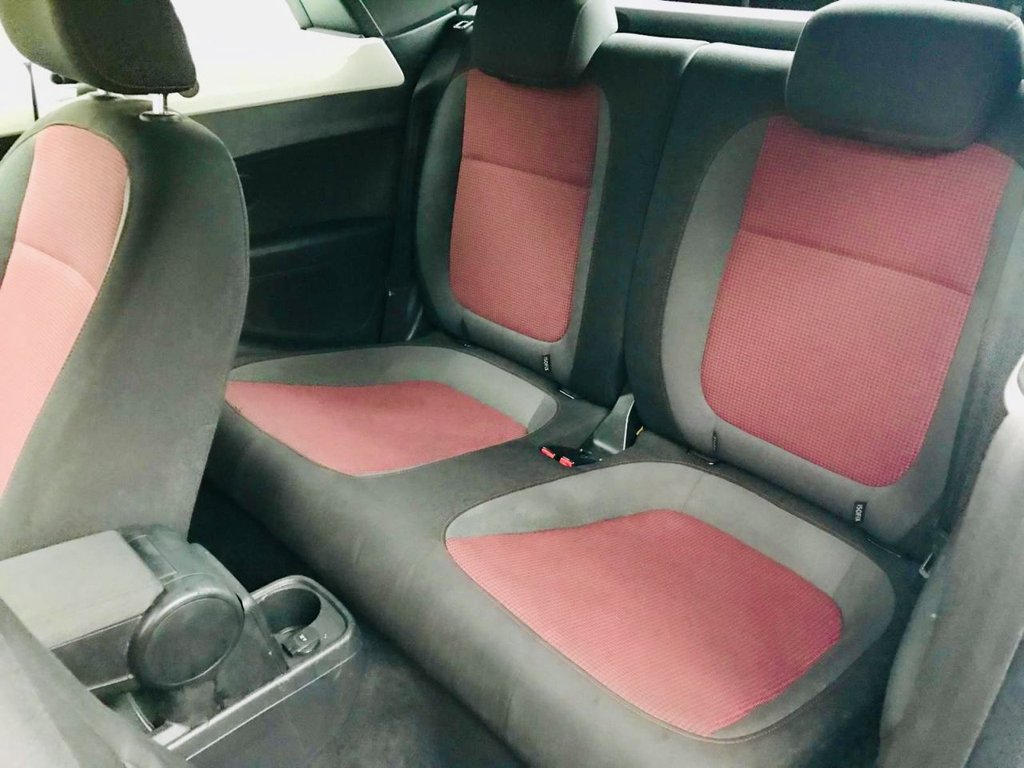 Used Volkswagen Beetle 2014 for sale - 77520797: Photo 22