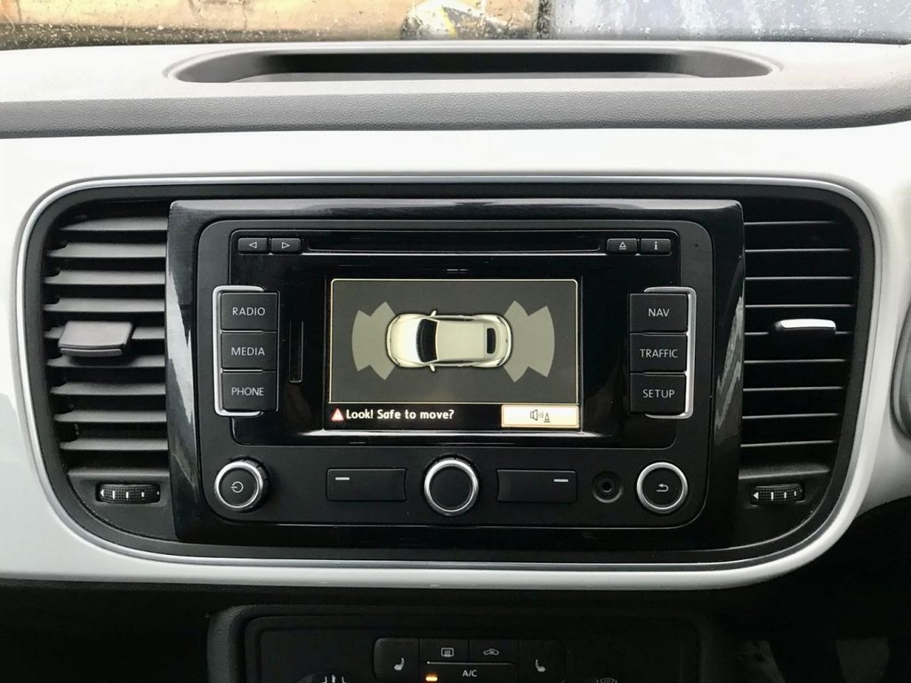 Used Volkswagen Beetle 2014 for sale - 77520797: Photo 27