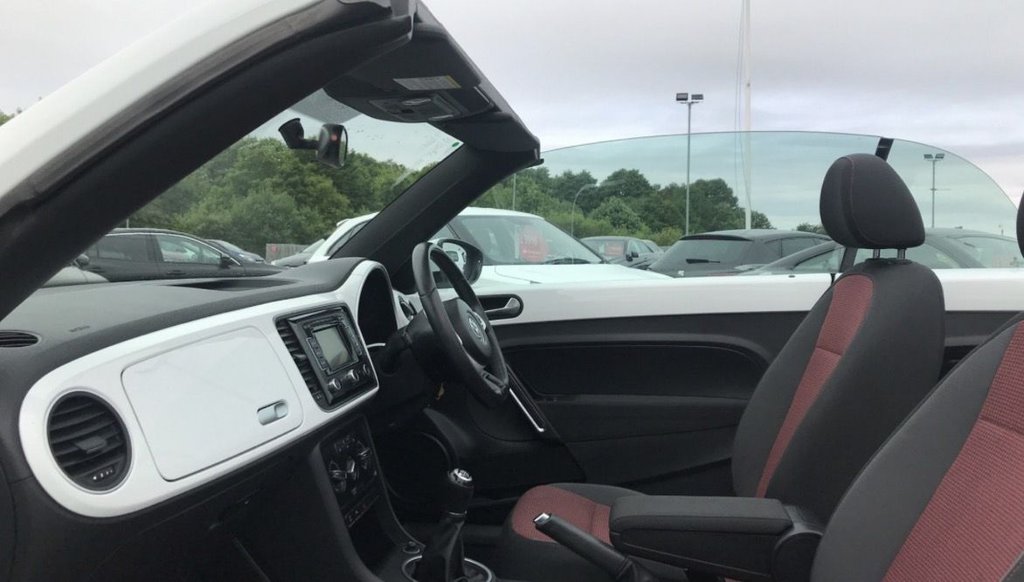 Used Volkswagen Beetle 2014 for sale - 77520797: Photo 29