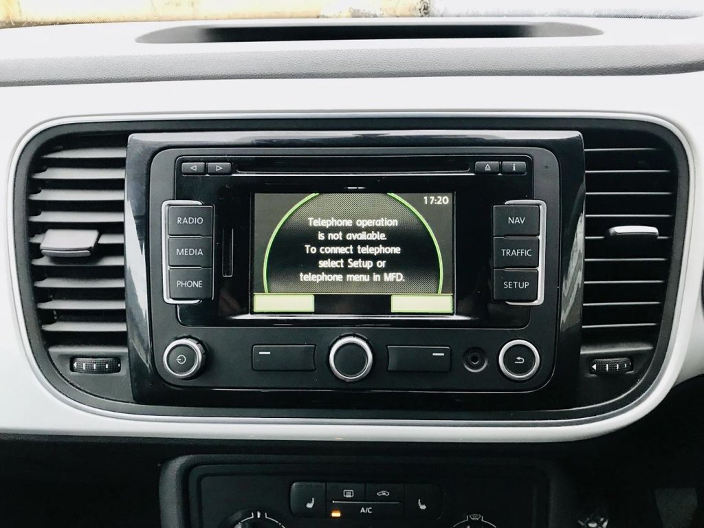 Used Volkswagen Beetle 2014 for sale - 77520797: Photo 31