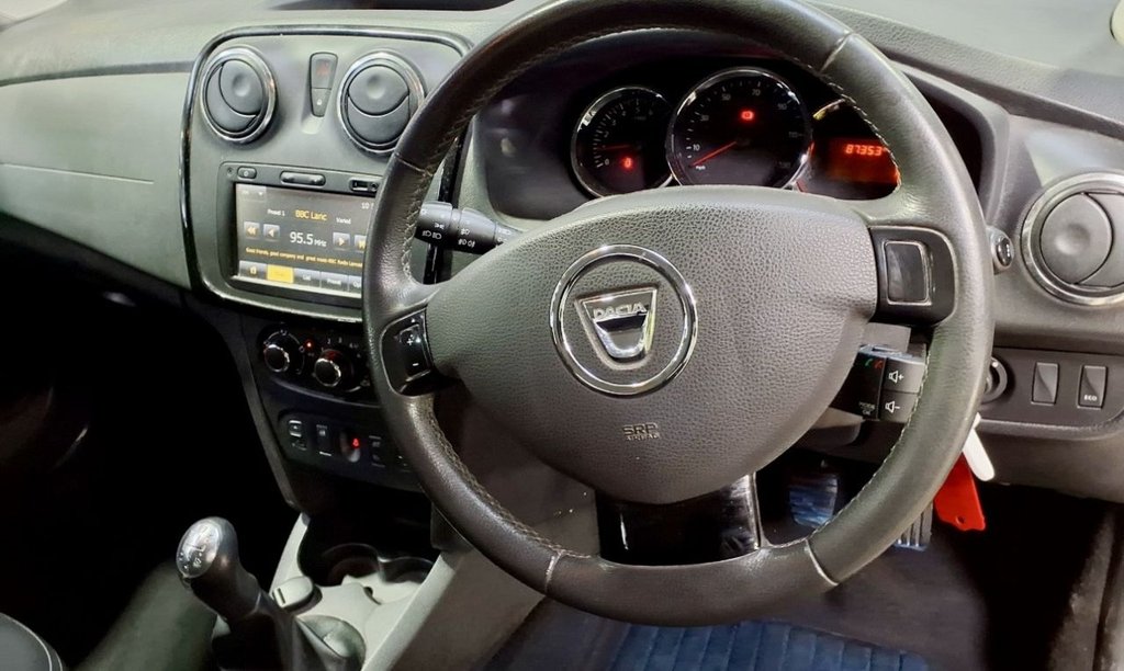 Used Dacia Sandero 2015 for sale - 78017718: Photo 8