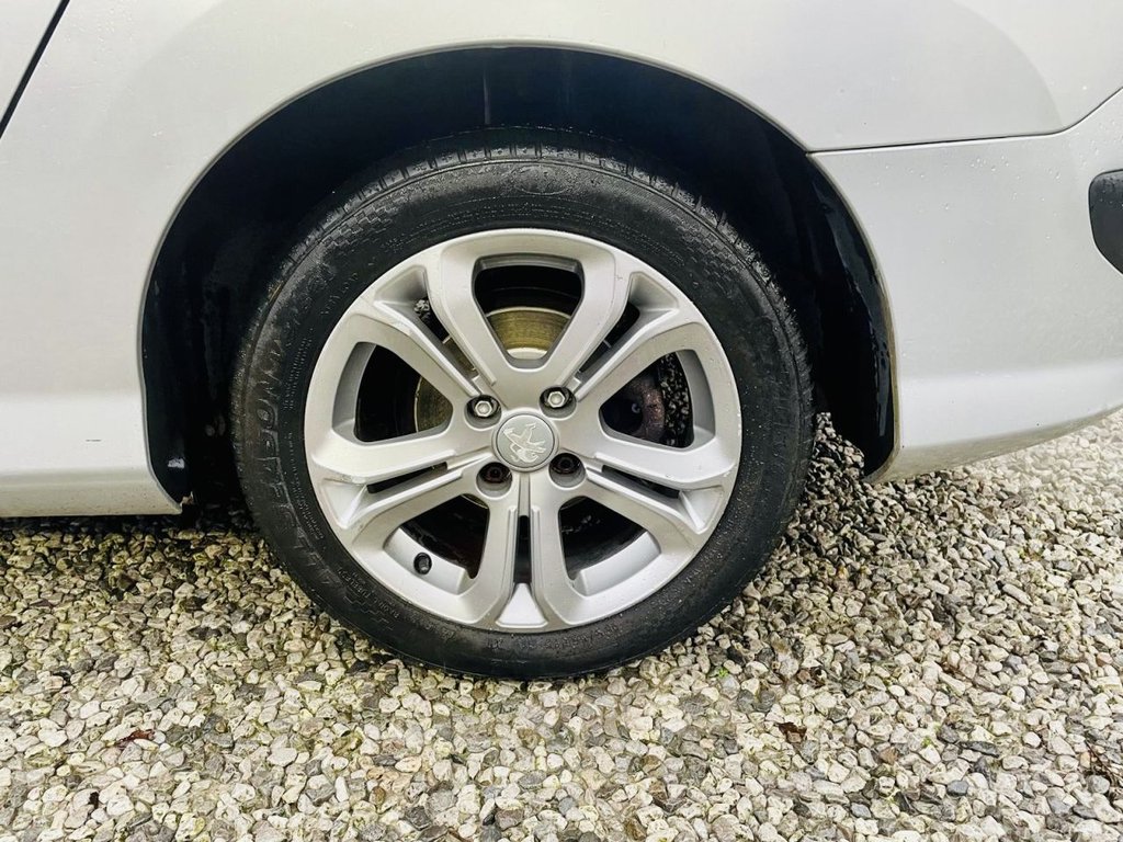 Used Peugeot 308 2010 for sale - 77407631: Photo 27