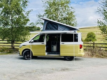 Used Volkswagen Transporter 2021 for sale - 77188646: Photo