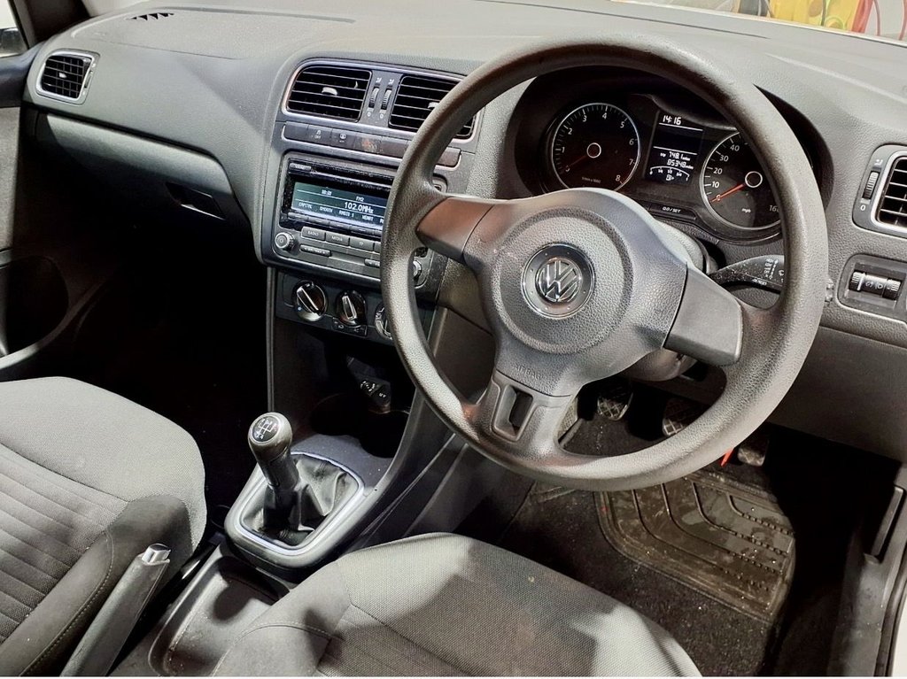 Used Volkswagen Polo 2011 for sale - 77667143: Photo 7