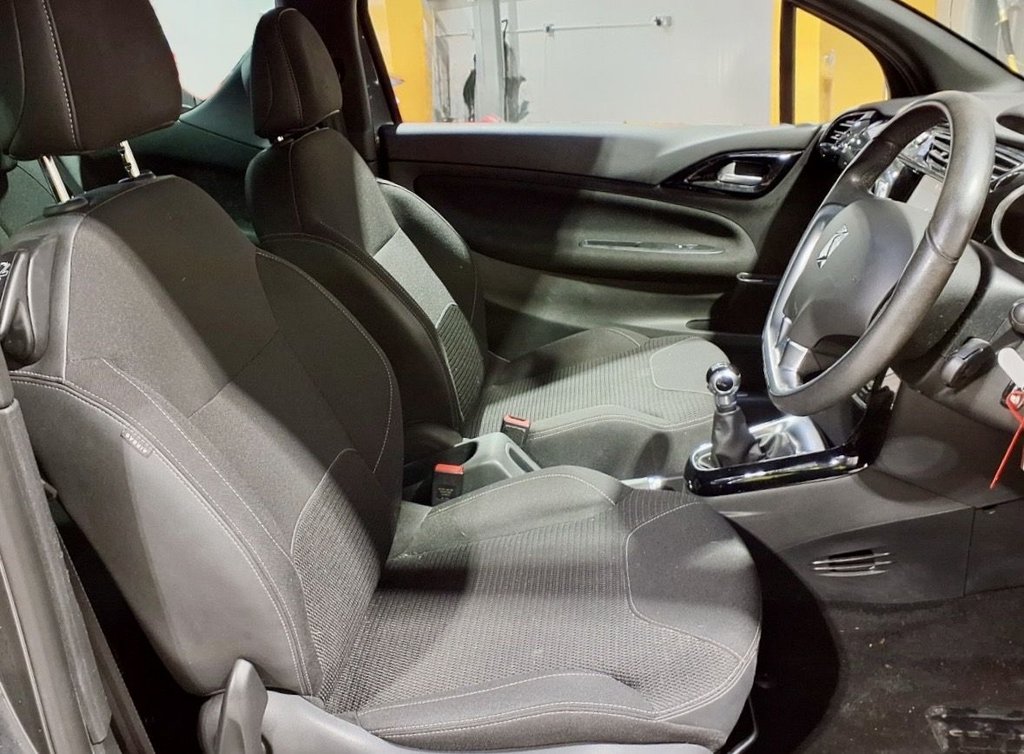 Used DS Automobiles DS 3 2015 for sale - 77437110: Photo 9