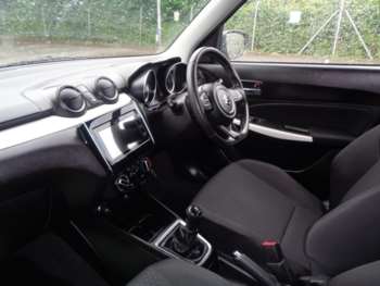 Used Suzuki Swift 2018 for sale - 74869051: Photo