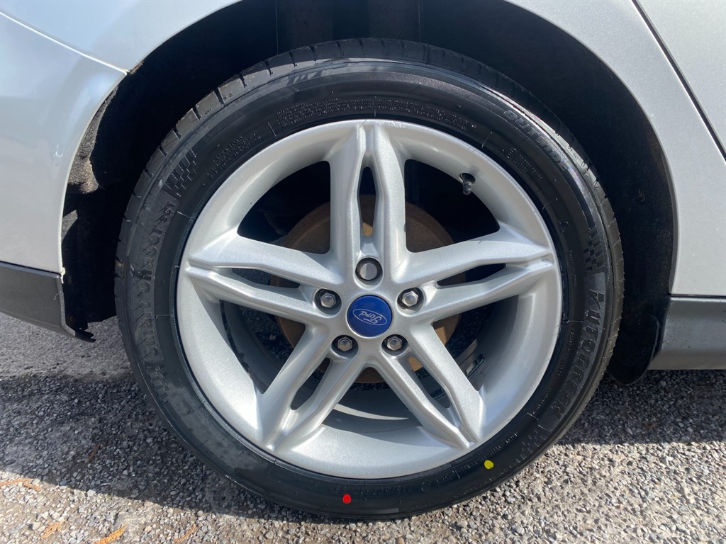 Used Ford Focus 2015 for sale - 78067276: Photo 10